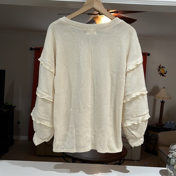 1.4.3. Story by Line Up Cream Sparkle Ruffle Sleeve Sweater Women’s Size S NWOT - Picture 2 of 4